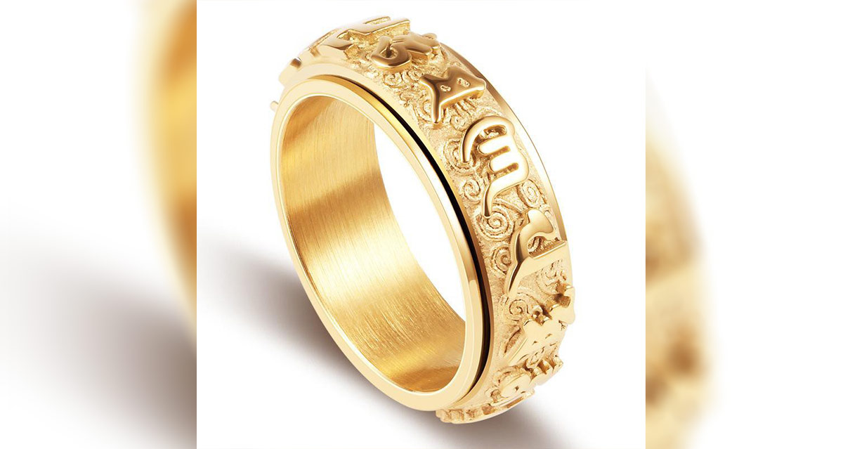 Nhẫn vàng thường được mang theo vai trò địa vị xã hội